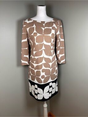 London‎ Times Size 2 Mod Floral Shift
Dress 3/4 Sleeve